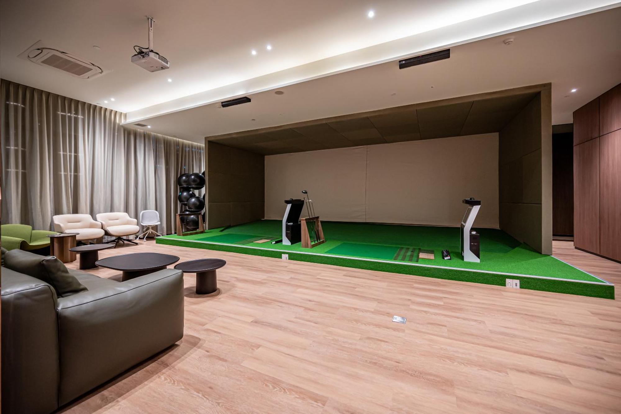 Opera Saigon Apartment *